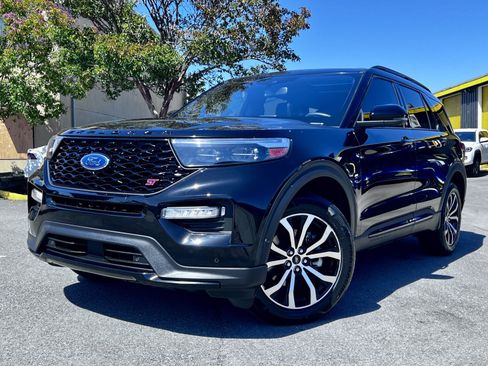Used 2020 Ford Explorer ST w/ Premium Technology Package AWD/4WD image 2