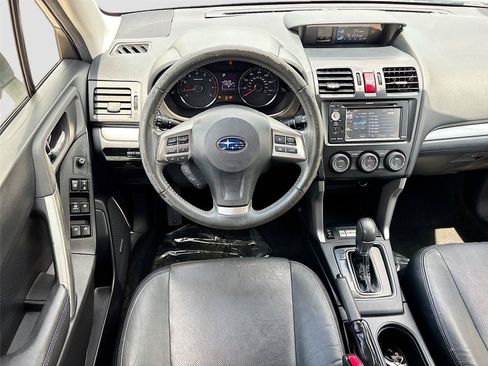 Used 2015 Subaru Forester 2.5i Touring w/ Eyesight & Navigation System AWD/4WD image 23