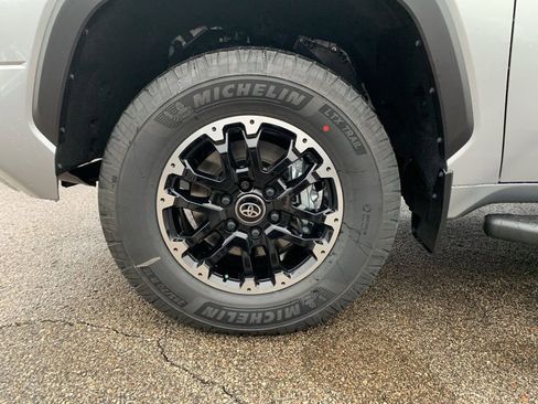 New 2026 Toyota Tundra SR5 image 30