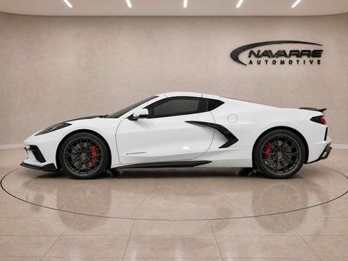Used 2024 Chevrolet Corvette Stingray Premium Conv w/ Z51 Performance Package RWD image 4