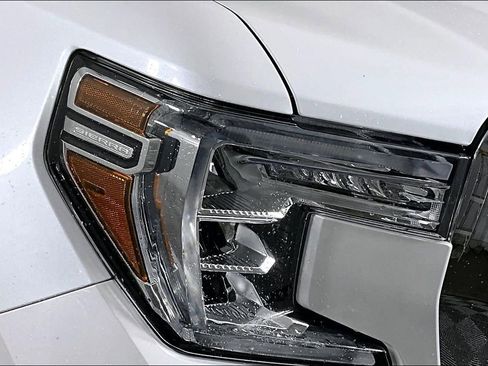 Certified 2021 GMC Sierra 1500 SLT image 31