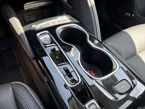 Used 2021 Buick Envision Essence w/ Technology Package I FWD image 53