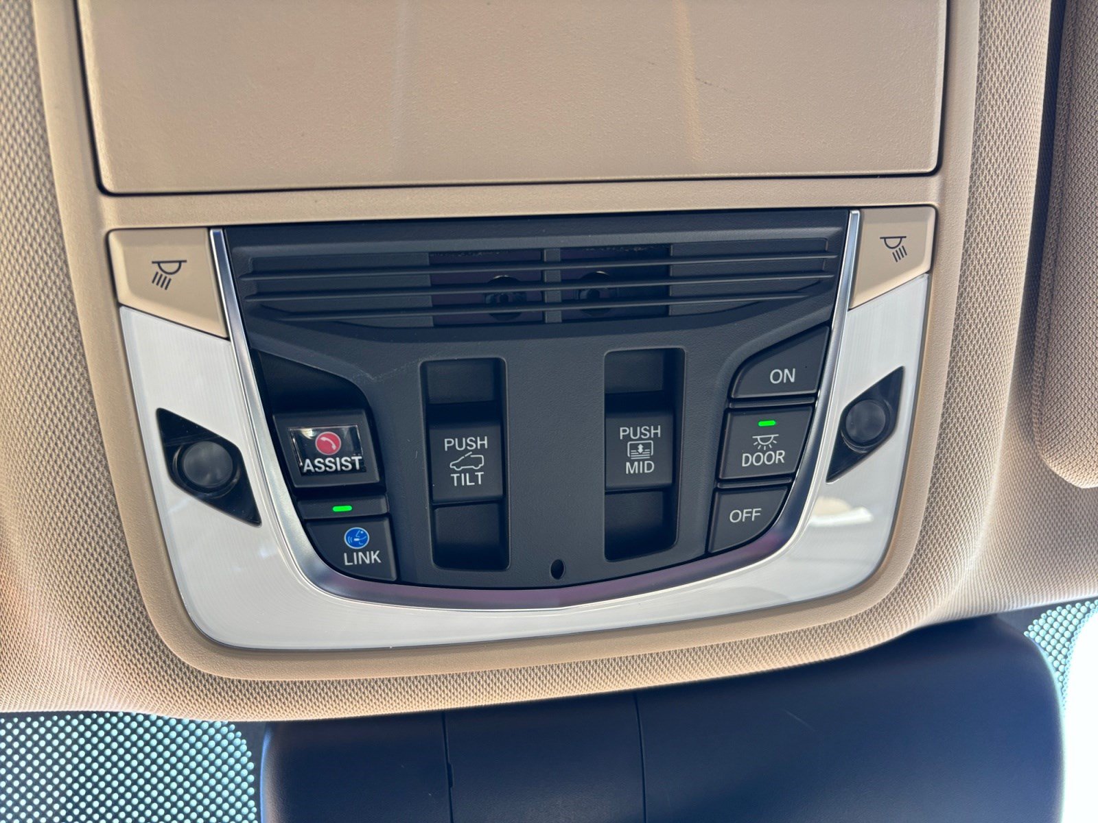 Used 2023 Acura RDX w/ Technology Package FWD image 34