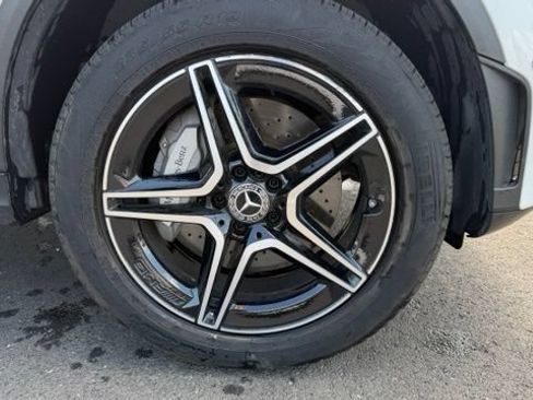 Used 2022 Mercedes-Benz GLC 300 4MATIC image 10