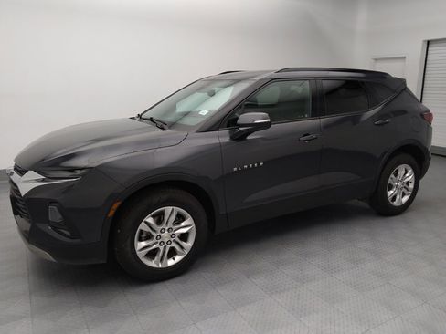 Used 2021 Chevrolet Blazer LT FWD image 2