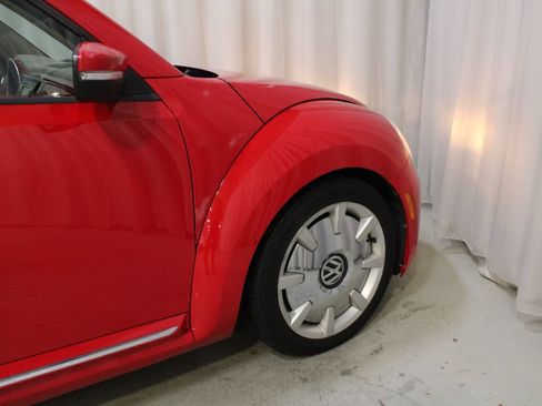 Used 2012 Volkswagen Beetle 2.5 FWD image 25
