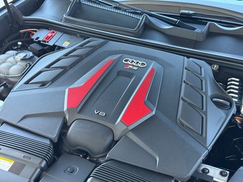 New 2026 Audi RS Q8 performance image 6