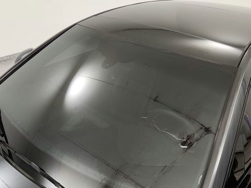 Used 2018 Porsche Panamera 4 AWD/4WD image 13