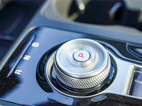 New 2026 Kia Carnival SX image 25