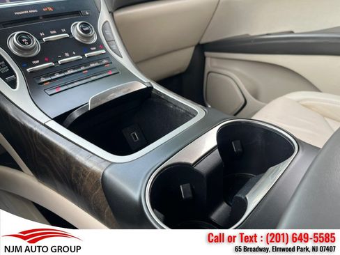 Used 2019 Lincoln Nautilus Select AWD/4WD image 28