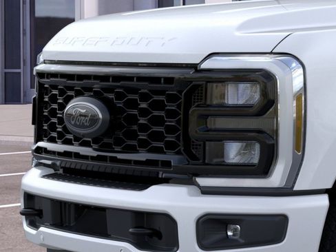 New 2026 Ford F250 Lariat w/ Black Appearance Package AWD/4WD image 17