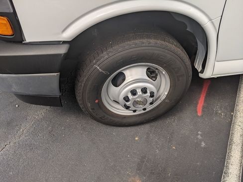 New 2025 Chevrolet Express 3500 w/ Power Convenience Package image 12