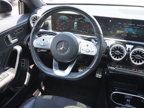 Used 2022 Mercedes-Benz A 220 4MATIC image 24