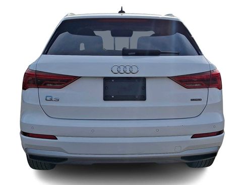 Used 2020 Audi Q3 2.0T Premium w/ Convenience Package image 5