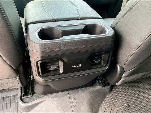 Used 2024 Chevrolet Silverado 1500 LT Trail Boss w/ Convenience Package II AWD/4WD image 32