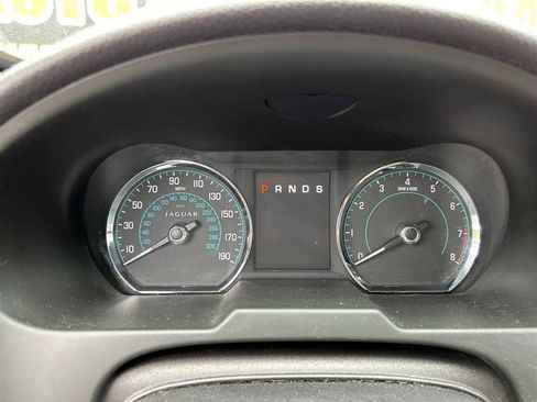 Used 2012 Jaguar XF image 16