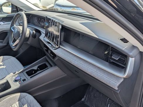 New 2026 Volkswagen Tiguan S FWD image 18
