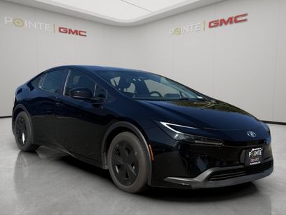 Used 2025 Toyota Prius LE