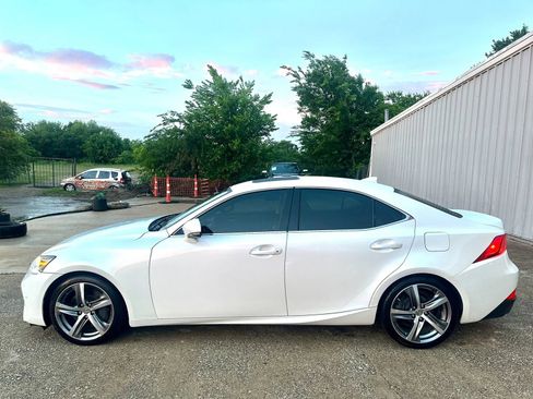 Used 2017 Lexus IS 200t w/ Navigation System Package RWD image 3