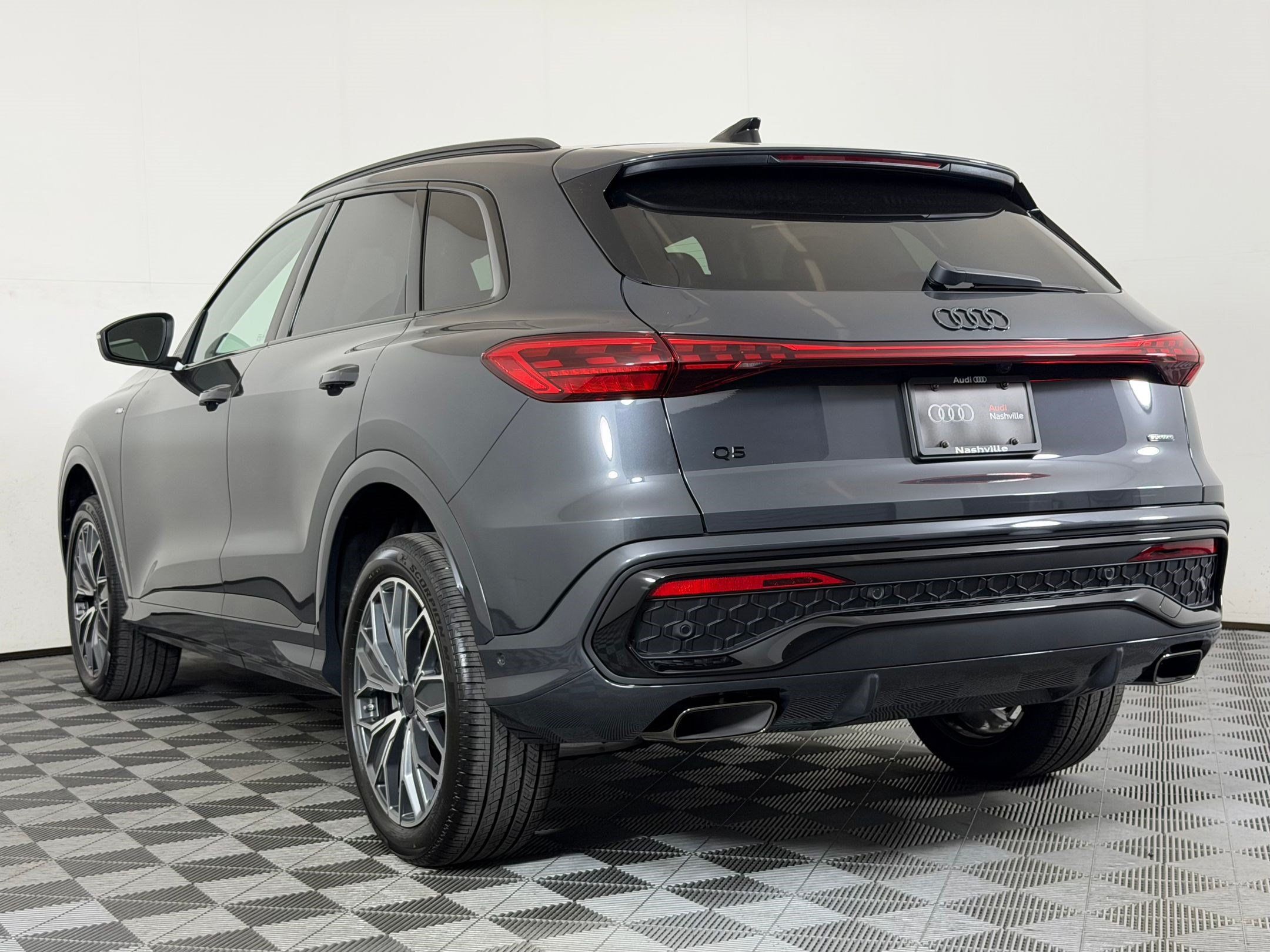 New 2026 Audi Q5 Premium Plus AWD/4WD image 3