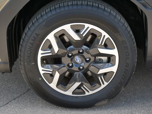 Used 2025 Subaru Forester Premium AWD/4WD image 15