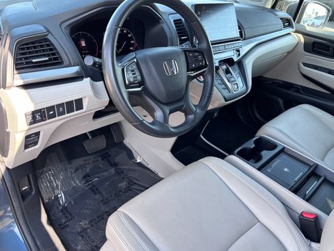 Certified 2025 Honda Odyssey EX-L image 17