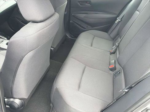 Certified 2025 Toyota Corolla LE image 28