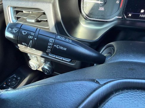 Used 2021 GMC Yukon XL AT4 w/ Rear Media and Nav Package image 27