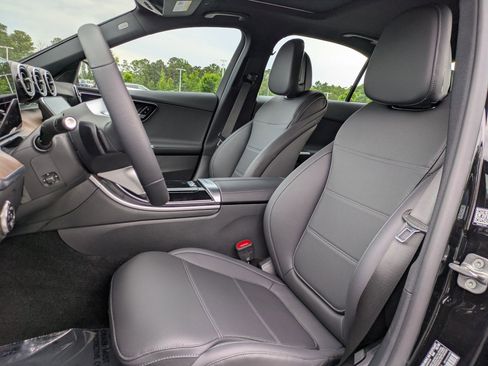 New 2025 Mercedes-Benz C 300 4MATIC Sedan image 16