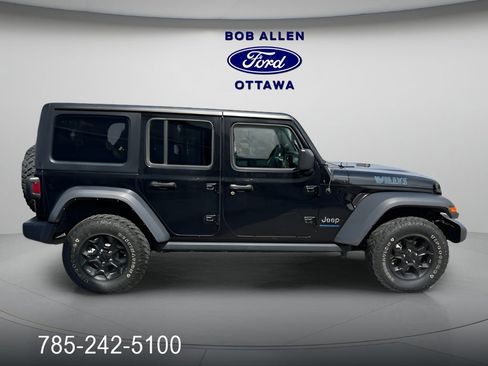 Used 2023 Jeep Wrangler Unlimited image 6