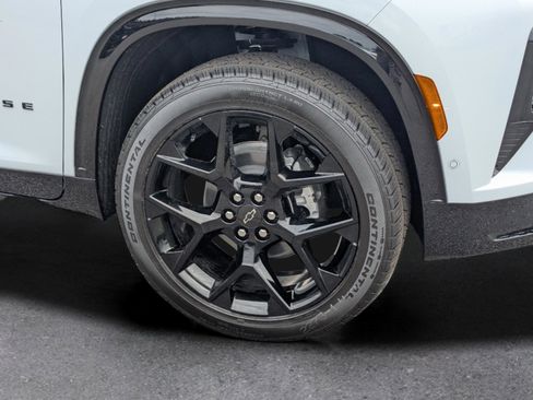 New 2026 Chevrolet Traverse RS image 6