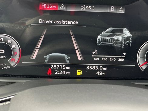 Used 2023 Audi Q8 Premium Plus w/ Premium Plus Package image 31