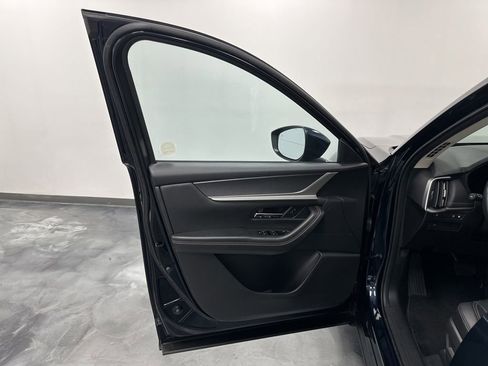 Certified 2024 MAZDA CX-90 Plug-In Hybrid w/ Preferred AWD/4WD image 13