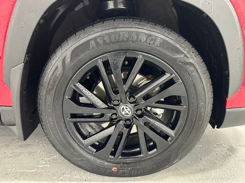 Used 2025 Toyota Corolla Cross AWD Hybrid image 62