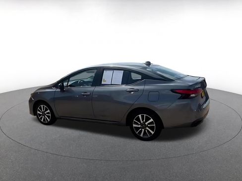 Used 2025 Nissan Versa SV FWD image 10