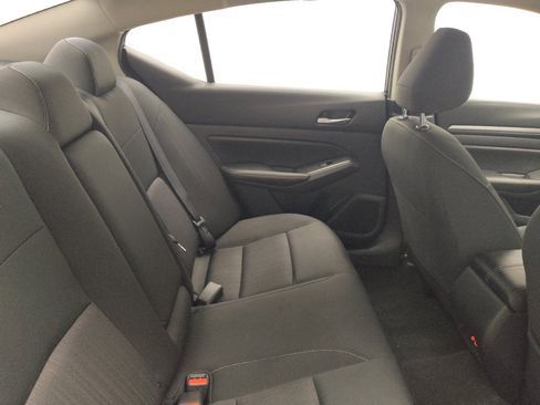 Used 2022 Nissan Altima 2.5 SV FWD image 19