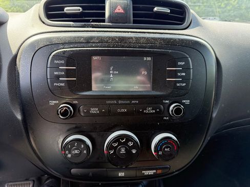 Used 2016 Kia Soul w/ Convenience Package image 11