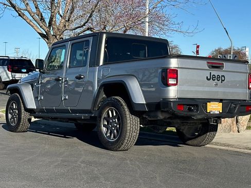 Used 2020 Jeep Gladiator Sport AWD/4WD image 6