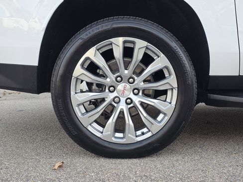 Used 2024 GMC Yukon XL Denali w/ Advanced Technology Package image 54