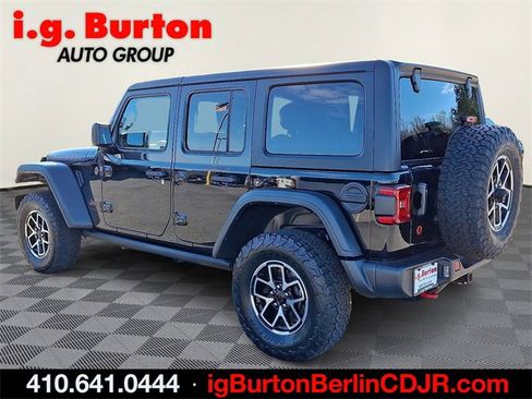 Used 2024 Jeep Wrangler Unlimited Rubicon image 4