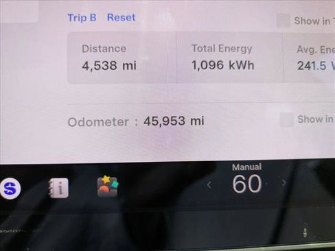 Used 2020 Tesla Model 3 Standard Range Plus image 9