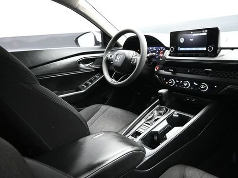 Used 2023 Honda Accord EX image 17