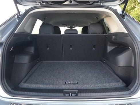 New 2025 Volkswagen Tiguan S image 7