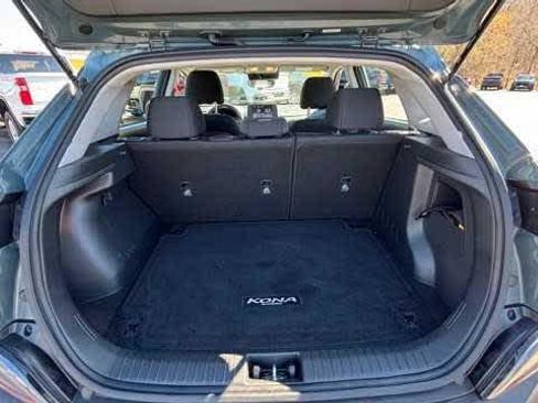 Used 2022 Hyundai Kona SE AWD/4WD image 32