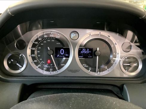 Used 2013 Aston Martin DB9 Volante RWD image 25