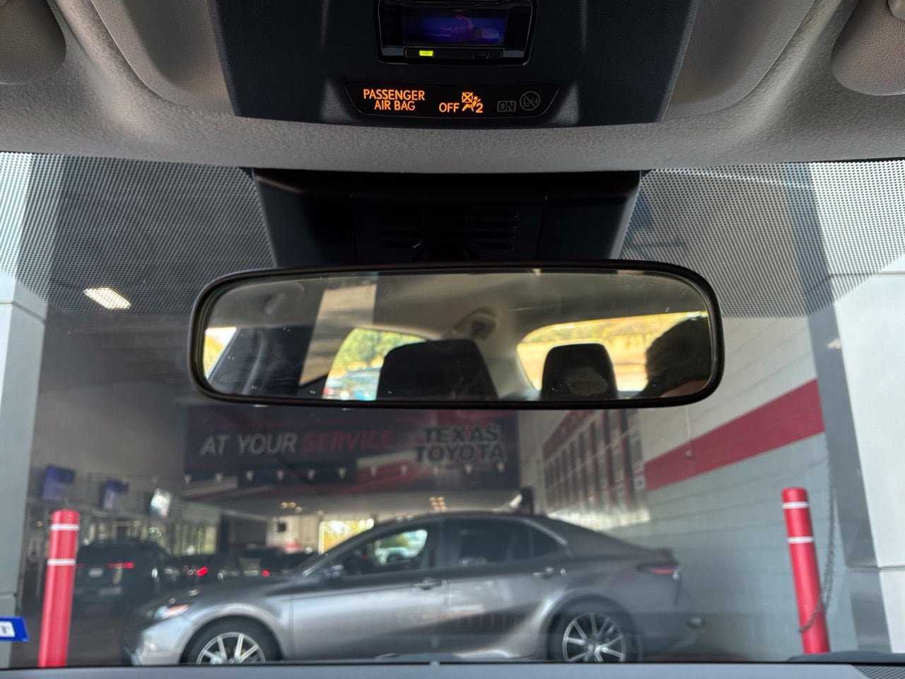 Used 2026 Toyota Corolla LE FWD image 19