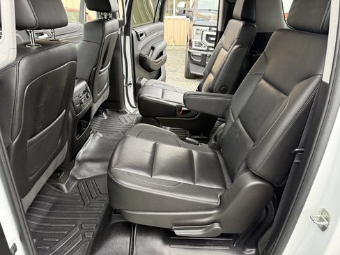 Used 2016 GMC Yukon XL SLT w/ Open Road Package image 10