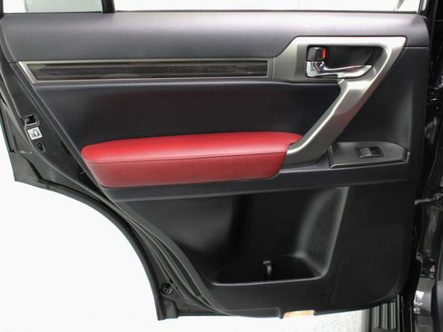 Used 2022 Lexus GX 460 Premium w/ Premium Package image 42