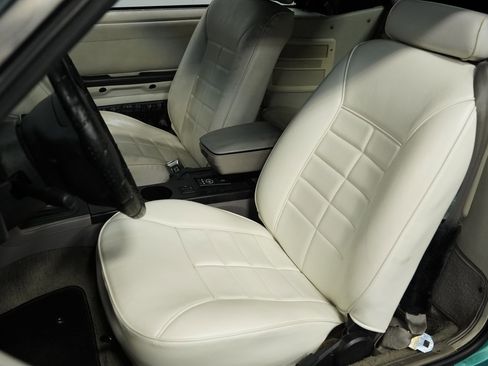 Used 1992 Ford Mustang LX image 34