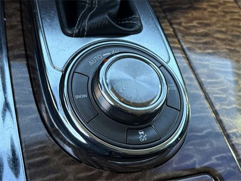 Used 2019 Nissan Armada SL w/ Premium Package image 36